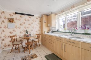 Kitchen/ Diner- click for photo gallery